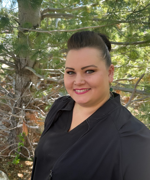 Dental assistant Jenn